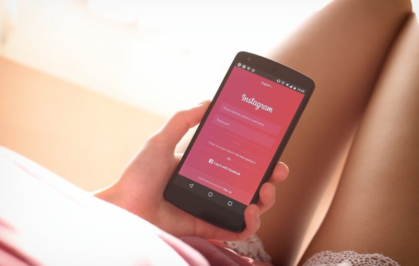 The Instagram Marketing Mix: Mastering  The Social Media Platform
